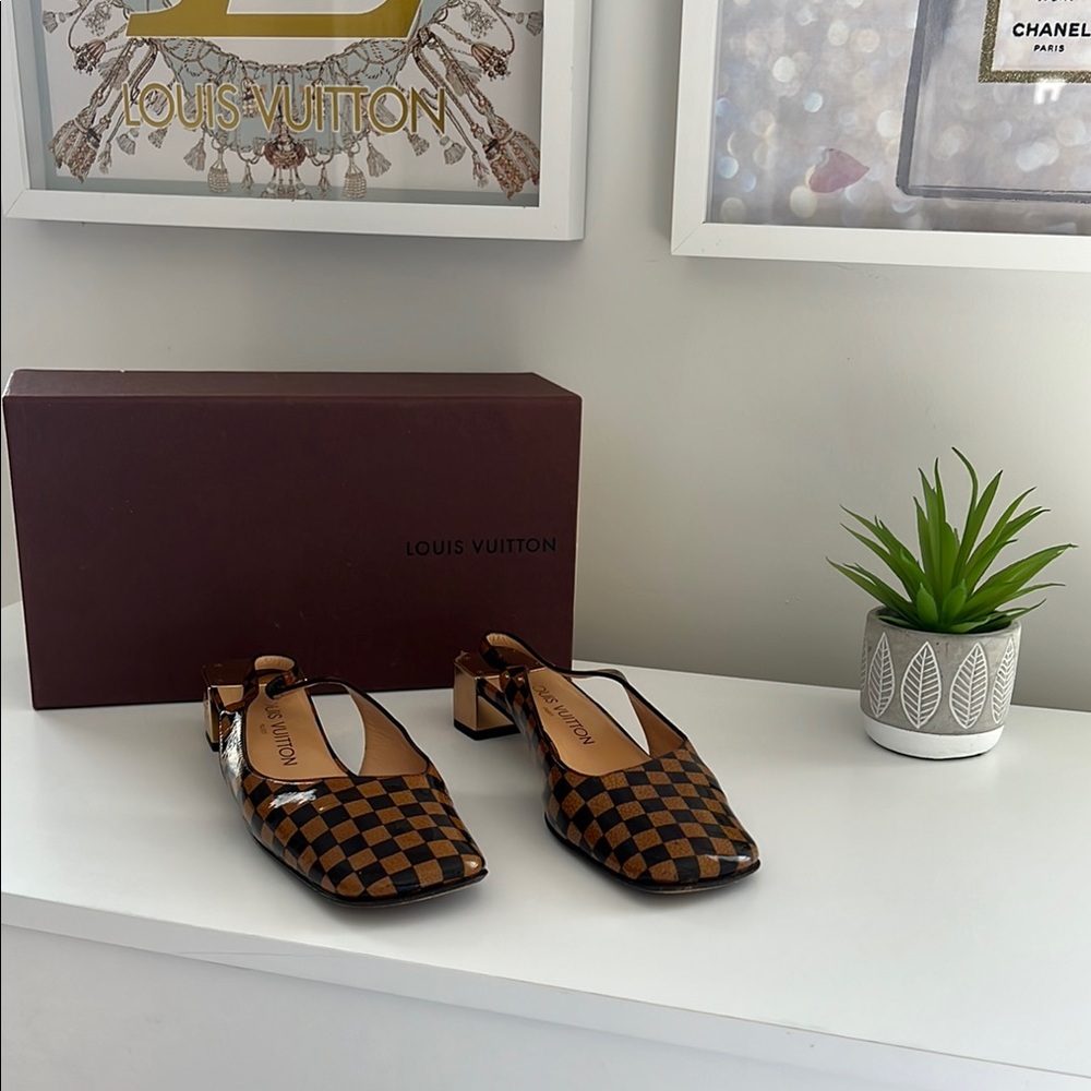Louis Vuitton Brown Heels with Checkered Pattern